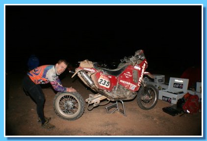 pata_etapa_dakar14.jpg