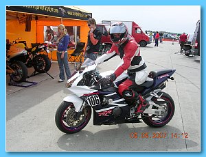 moto01.jpg
