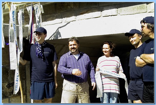 img08425.jpg